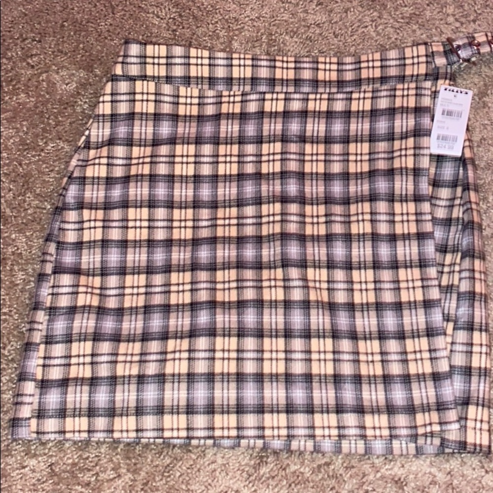 plaid skirt